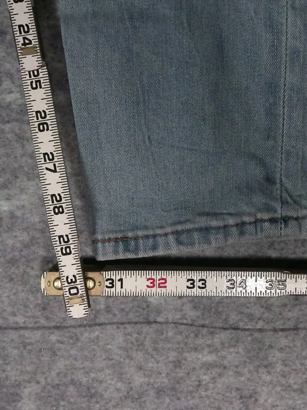 Levi’s 513 Jeans Mens 36x32 Actual 36x30 Slim Straight Light Wash Denim